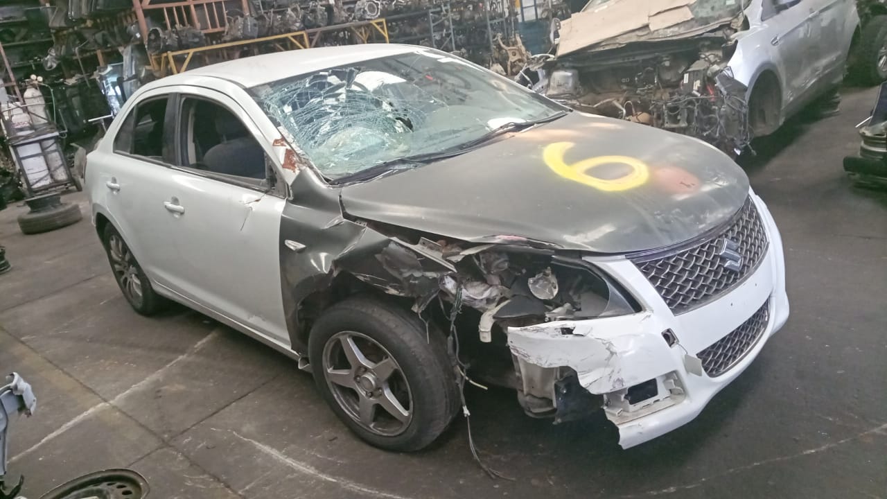  Suzuki KIZASHI 2011    EN DESARME